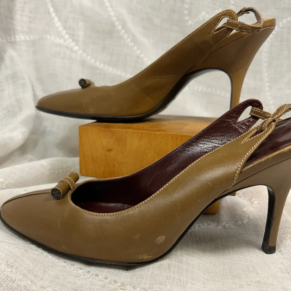 CHANEL authentic leather classic sling back heel with dust bag